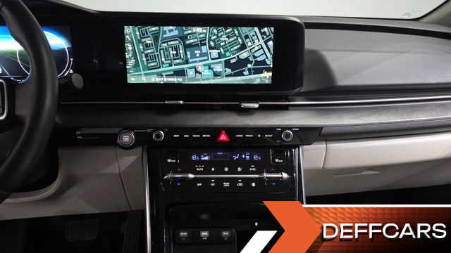 Kia CARNIVAL Gasoline 7-Seater Signature купить на сайте DeffCars