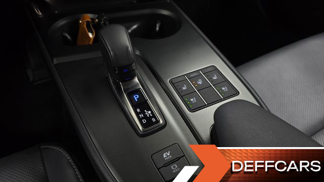 Lexus UX 2.0 2WD купить на сайте DeffCars