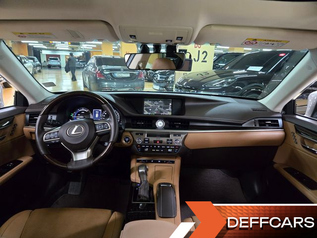 Lexus ES Executive XV60 купить на сайте DeffCars