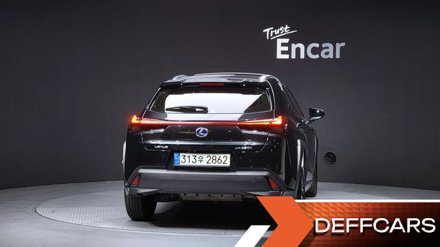 Lexus UX 2.0 2WD купить на сайте DeffCars
