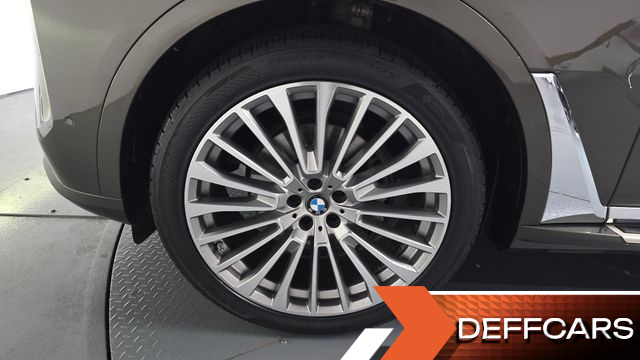 BMW X7 xDrive 40i Design Pure Excellence 7-Seater купить на сайте DeffCars