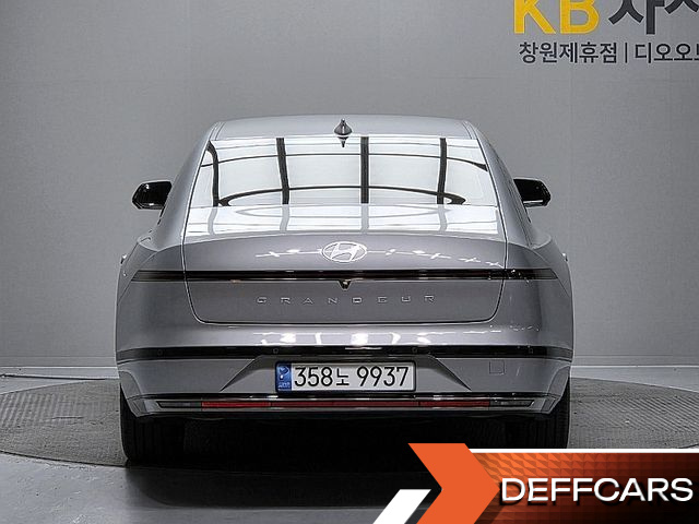 Hyundai GRANDEUR 2,5 Gasoline 2WD Calligraphy купить на сайте DeffCars