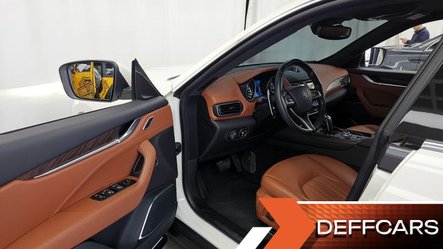 Maserati LEVANTE 3.0 AWD купить на сайте DeffCars