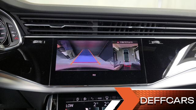 Audi Q7 55 TFSI Quattro Premium купить на сайте DeffCars