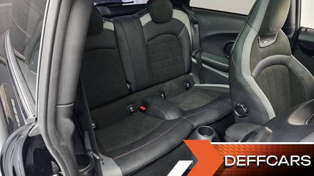 Mini COOPER JCW Pat Moss Edition 3rd купить на сайте DeffCars