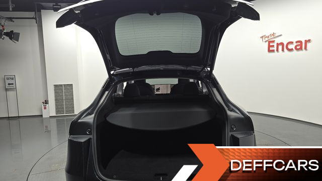 Tesla MODEL Y Long Range AWD купить на сайте DeffCars