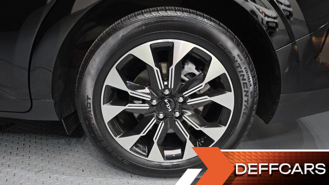 Kia CARNIVAL Gasoline 9-Seater Signature купить на сайте DeffCars