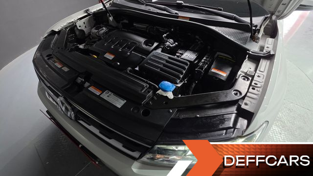 Volkswagen TIGUAN 2.0 TDI Premium купить на сайте DeffCars