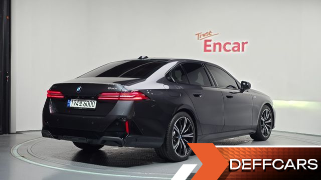 BMW 5-SERIES 530i xDrive M Sport купить на сайте DeffCars