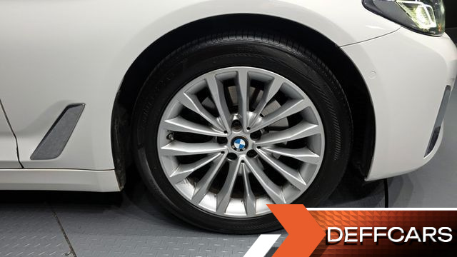 BMW 5-SERIES 520i Luxury купить на сайте DeffCars