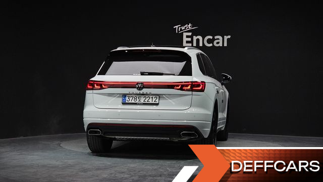 Volkswagen TOUAREG 3.0 TDI Prestige купить на сайте DeffCars