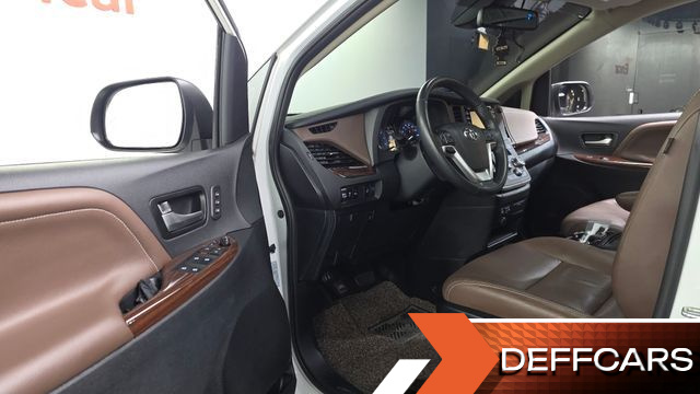Toyota SIENNA 3.5 AWD купить на сайте DeffCars