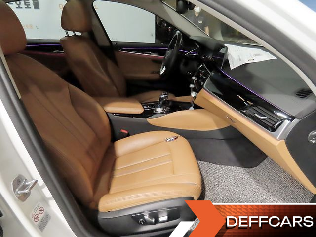 BMW 5-SERIES 520i Luxury купить на сайте DeffCars