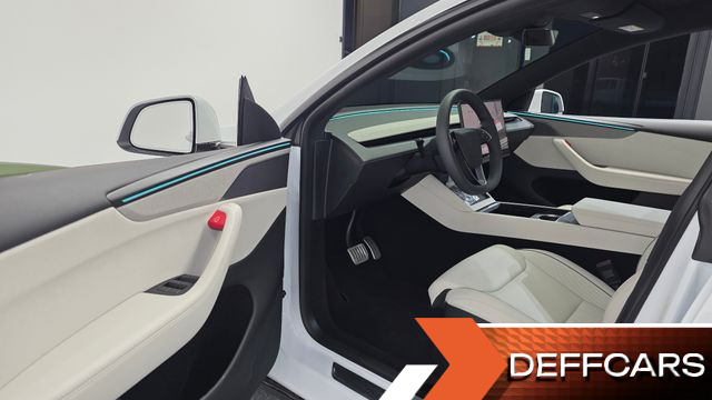 Tesla MODEL Y L Long Range AWD купить на сайте DeffCars
