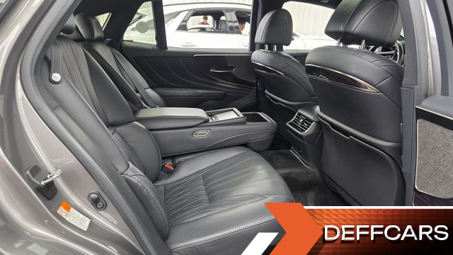 Lexus LS 3.5 Luxury AWD купить на сайте DeffCars