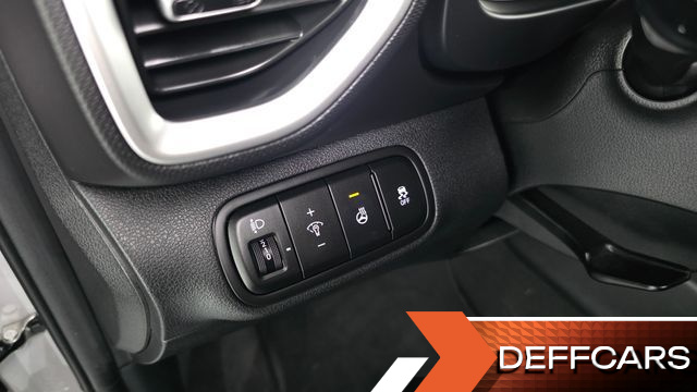 Hyundai VENUE 1,6 Premium купить на сайте DeffCars