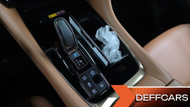 Toyota ALPHARD 2.5 HEV Executive AWD купить на сайте DeffCars
