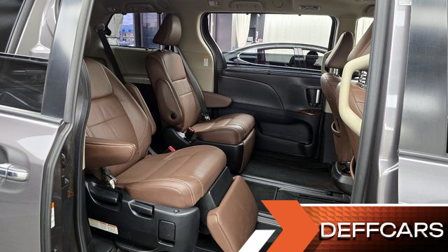 Toyota SIENNA 3.5 AWD купить на сайте DeffCars