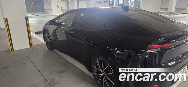 Toyota PRIUS 2.0 XLE купить на сайте DeffCars