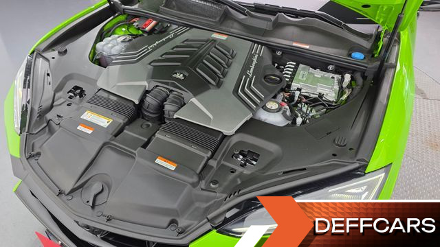 Lamborghini URUS 4.0 V8 SE купить на сайте DeffCars