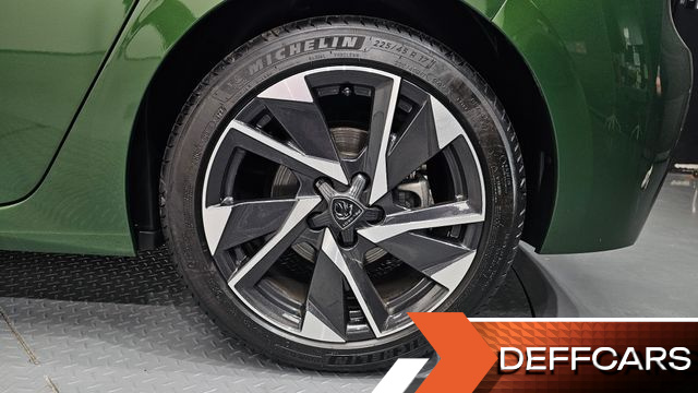 Peugeot 308 1.5 BlueHDi Allure купить на сайте DeffCars