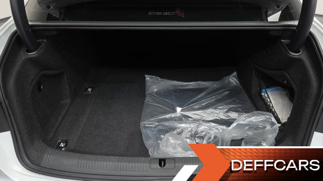 Audi A4 40 TFSI Premium купить на сайте DeffCars