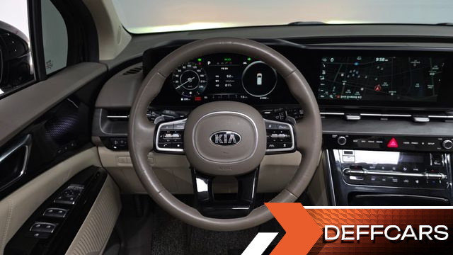 Kia CARNIVAL Gasoline 9-Seater Signature купить на сайте DeffCars