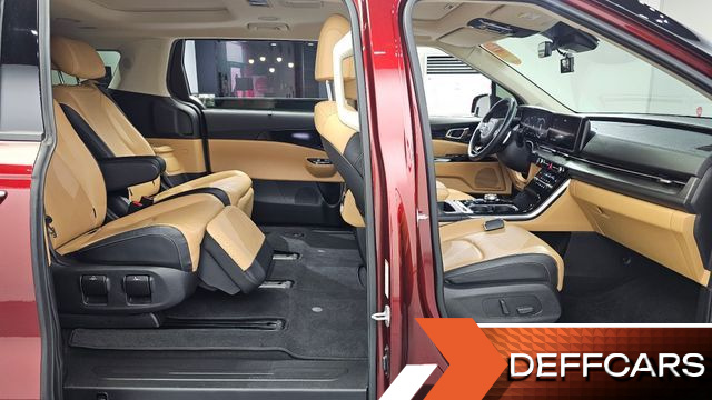 Kia CARNIVAL 7-Seater Signature купить на сайте DeffCars
