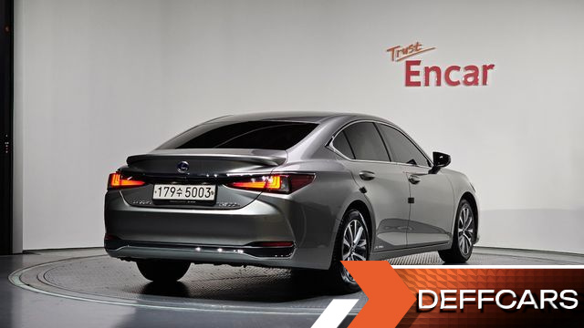 Lexus ES Supreme купить на сайте DeffCars