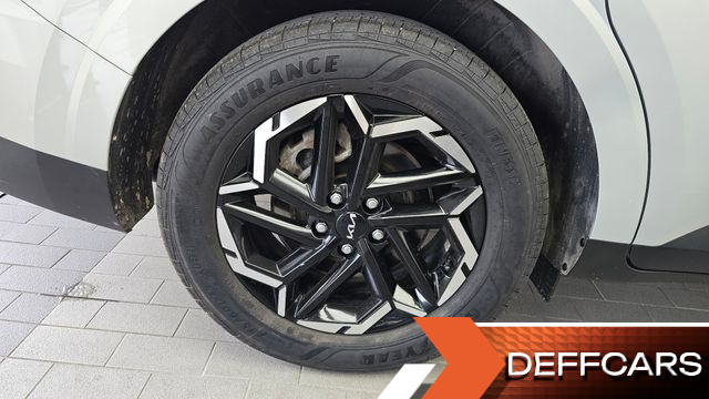 Kia CARNIVAL Gasoline 9-Seater Prestige купить на сайте DeffCars
