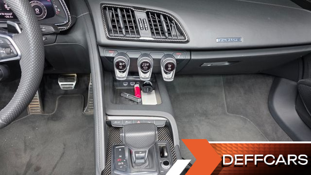 Audi R8 5.2 V10 Performance Spyder купить на сайте DeffCars