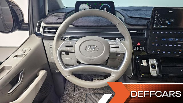 Hyundai STARIA 4WD Lounge 9-Seater Limousine купить на сайте DeffCars