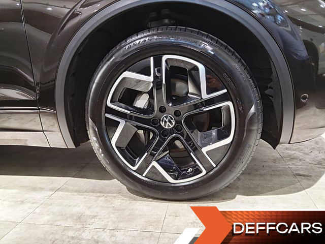 Volkswagen TOUAREG 3.0 TDI Prestige купить на сайте DeffCars
