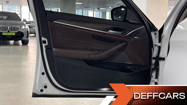 BMW 5-SERIES 530i xDrive Luxury купить на сайте DeffCars