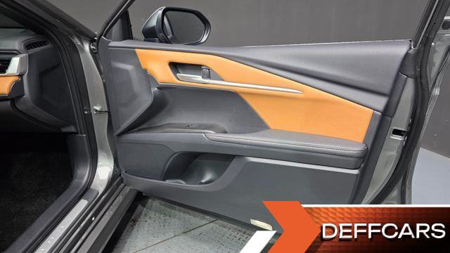 Toyota CAMRY 2.5 XLE Premium Hybrid купить на сайте DeffCars