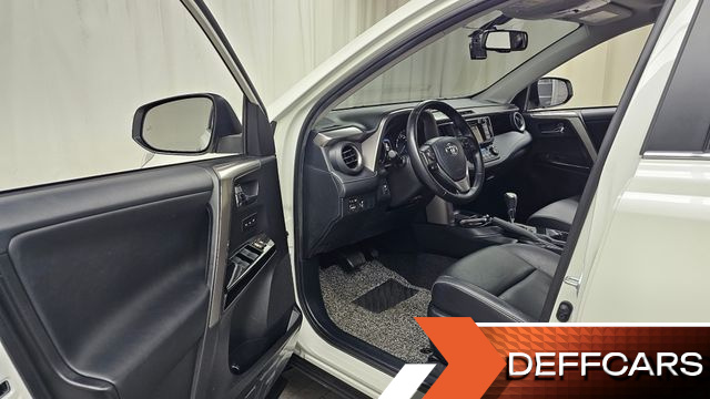 Toyota RAV4 2.5 4WD Hybrid 4th купить на сайте DeffCars