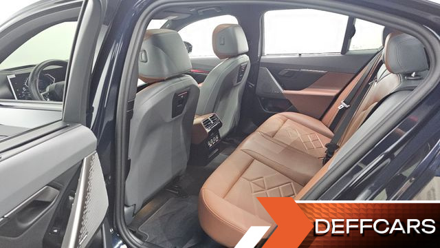 BMW 5-SERIES 530e xDrive M Sport купить на сайте DeffCars