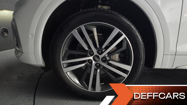 Audi Q5 45 TFSI Quattro Premium купить на сайте DeffCars