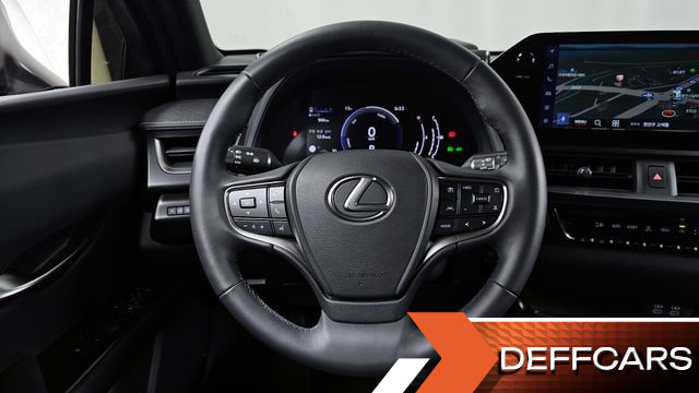 Lexus UX 2.0 2WD купить на сайте DeffCars