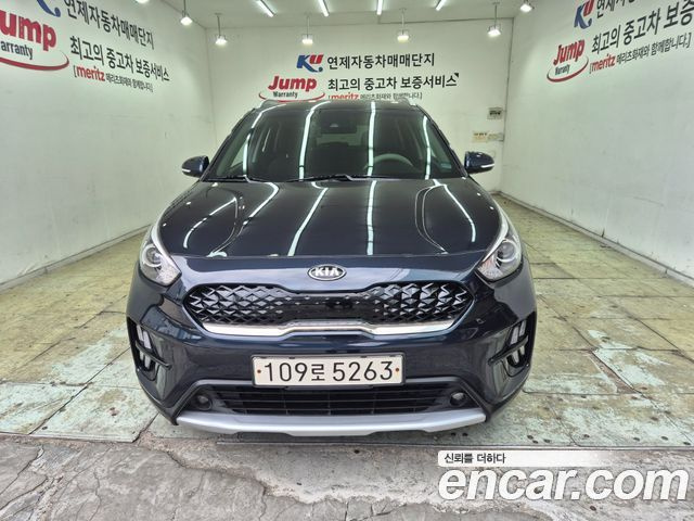 Kia NIRO 1.6 HEV Luxury купить на сайте DeffCars