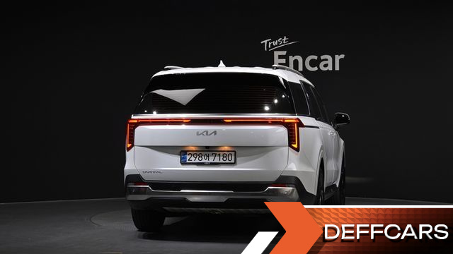 Kia CARNIVAL Gasoline 9-Seater Signature купить на сайте DeffCars