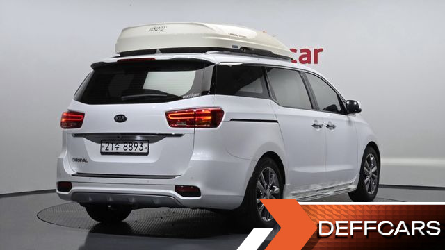 Kia CARNIVAL 9-Seater Noblesse Special купить на сайте DeffCars