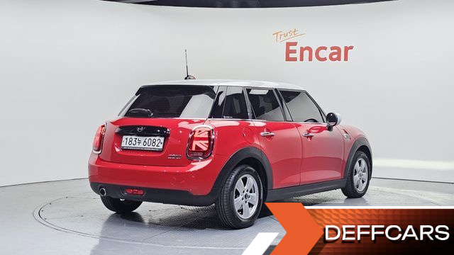 Mini COOPER 5Door Standard 3rd купить на сайте DeffCars