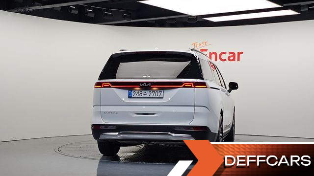Kia CARNIVAL Gasoline 9-Seater Signature купить на сайте DeffCars