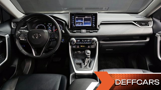 Toyota RAV4 2.5 2WD купить на сайте DeffCars