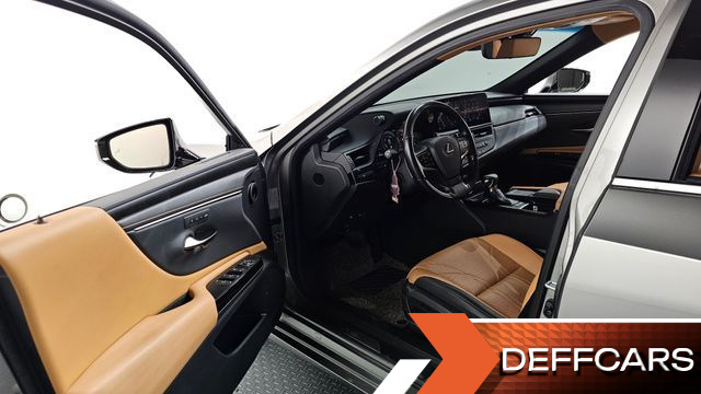 Lexus ES Luxury Plus купить на сайте DeffCars