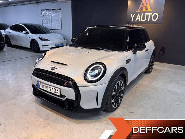 Mini COOPER Classic Launch Pack Third Generation купить на сайте DeffCars