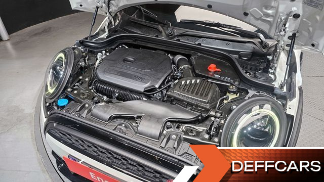 Mini COOPER CONVERTIBLE Classic Third Generation купить на сайте DeffCars