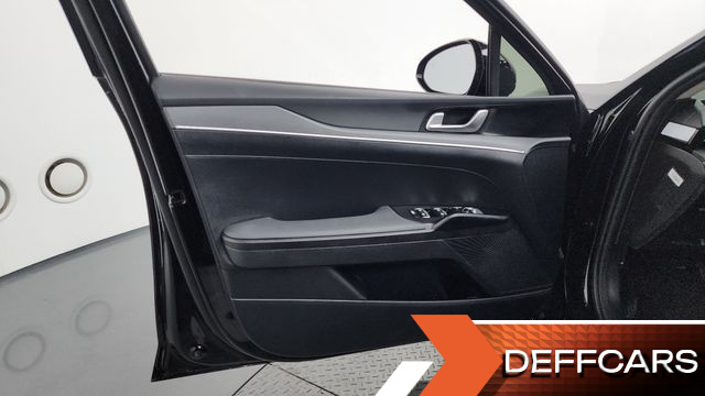 Kia K5 2.0 Prestige купить на сайте DeffCars