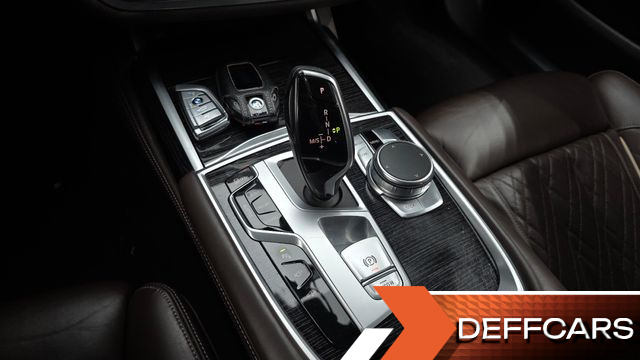 BMW 7-SERIES 740Li xDrive M Sport Package купить на сайте DeffCars
